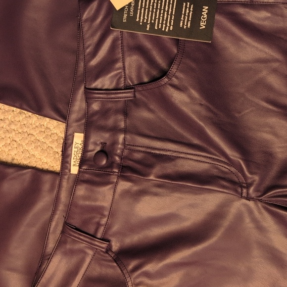 Nwt Vegan Leather Pants in purple 💜 - Picture 6 of 6